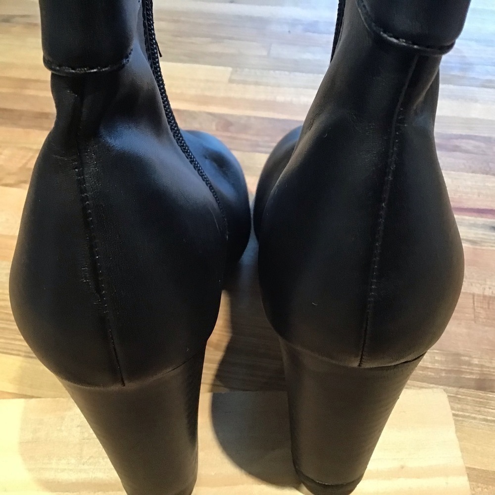 Clarks - Picture 5 of 12
